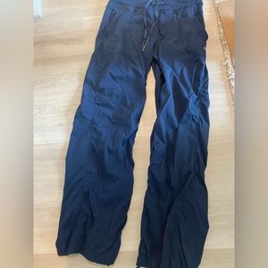 Lululemon Dance Studio Pants II Size 6 Navy